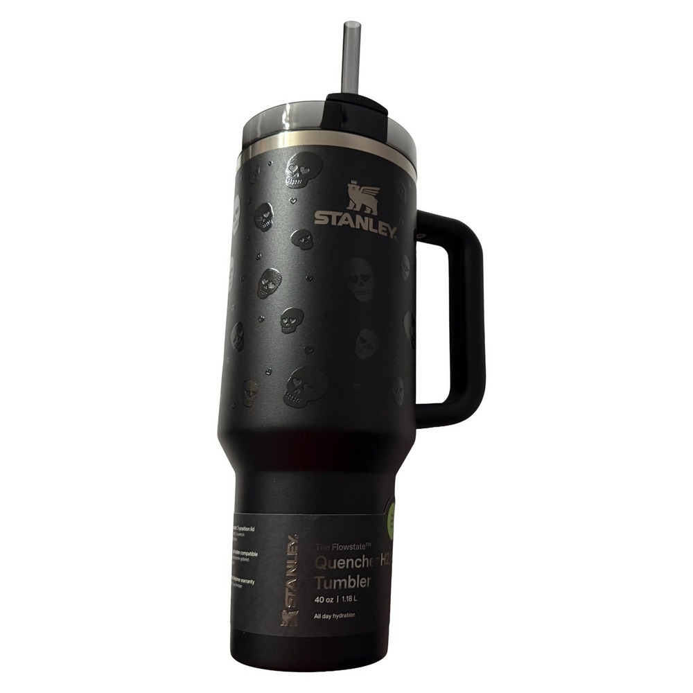Stanley Halloween Quencher 40oz FlowState Tumbler Glow Sweetheart Skull Black